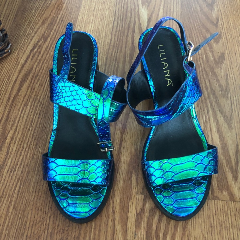 Irridesant Midi block sandals